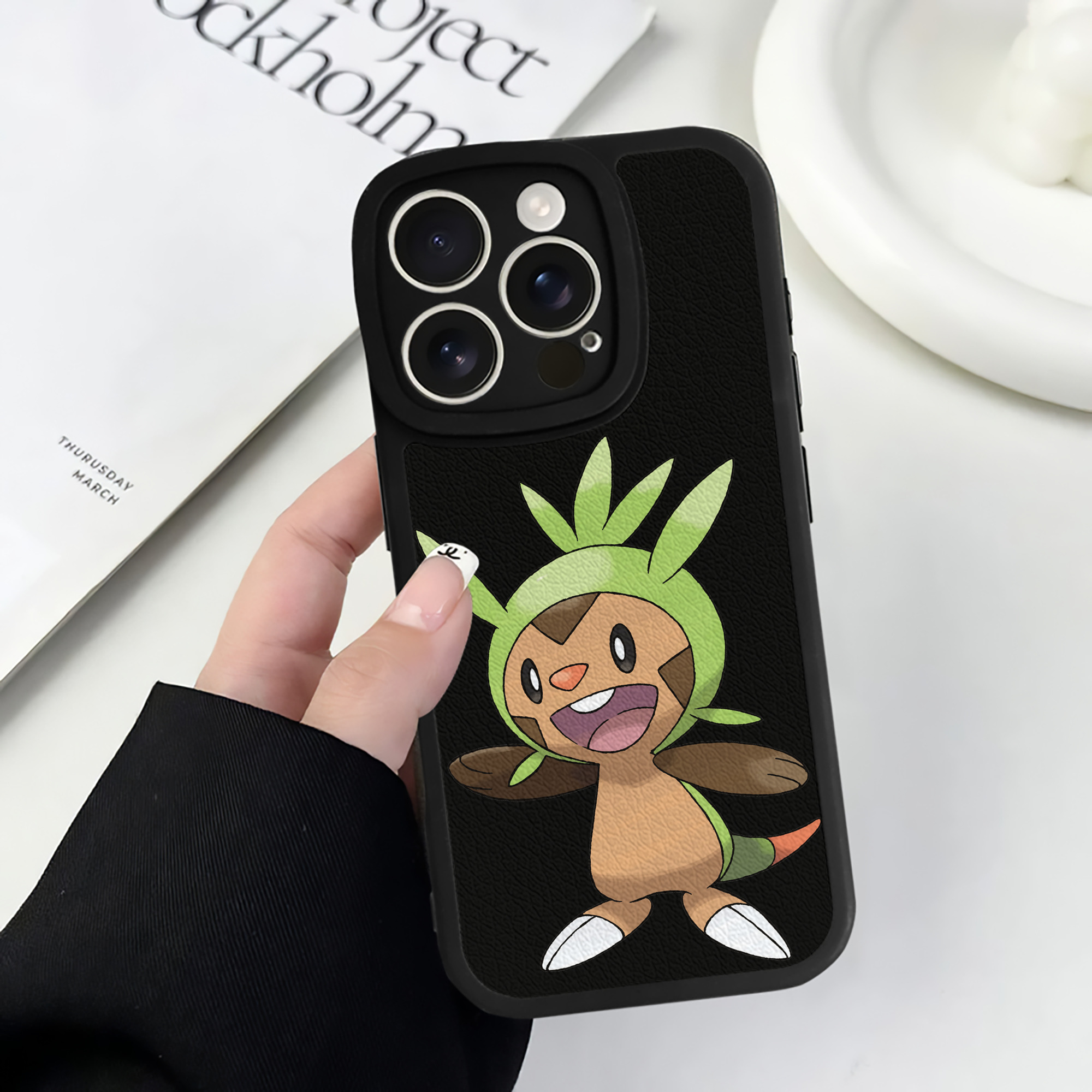 （画像用） ポケットモンスター Pokémon 【iPhone 16シリーズ対応】シリコンスマホケース（レザー調） 材質：シリコン